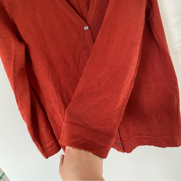 Eddie Bauer Silk Button Up Cardigan Pumpkin Size Medium Petite - Picture 8 of 9